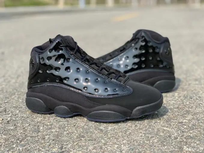 Air Retro Cap 13 414571-012 Jordan and Gown 0424